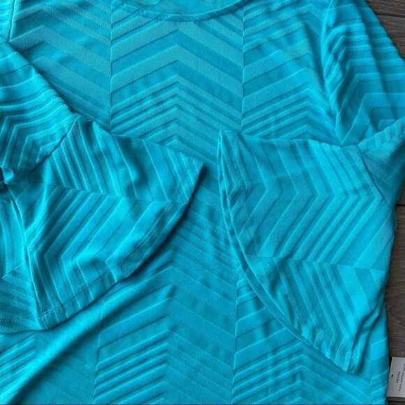 NWT TanJay Aqua Watercolour Bell Sleeve Top - Picture 8 of 16